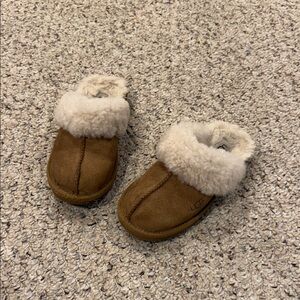 UGG Tan Slippers Cozy